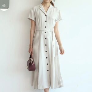 Jusglitty beige pleated button up one piece dress women’s small